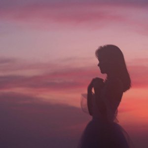 宝贝c我想摸你奶让我揉揉视频
